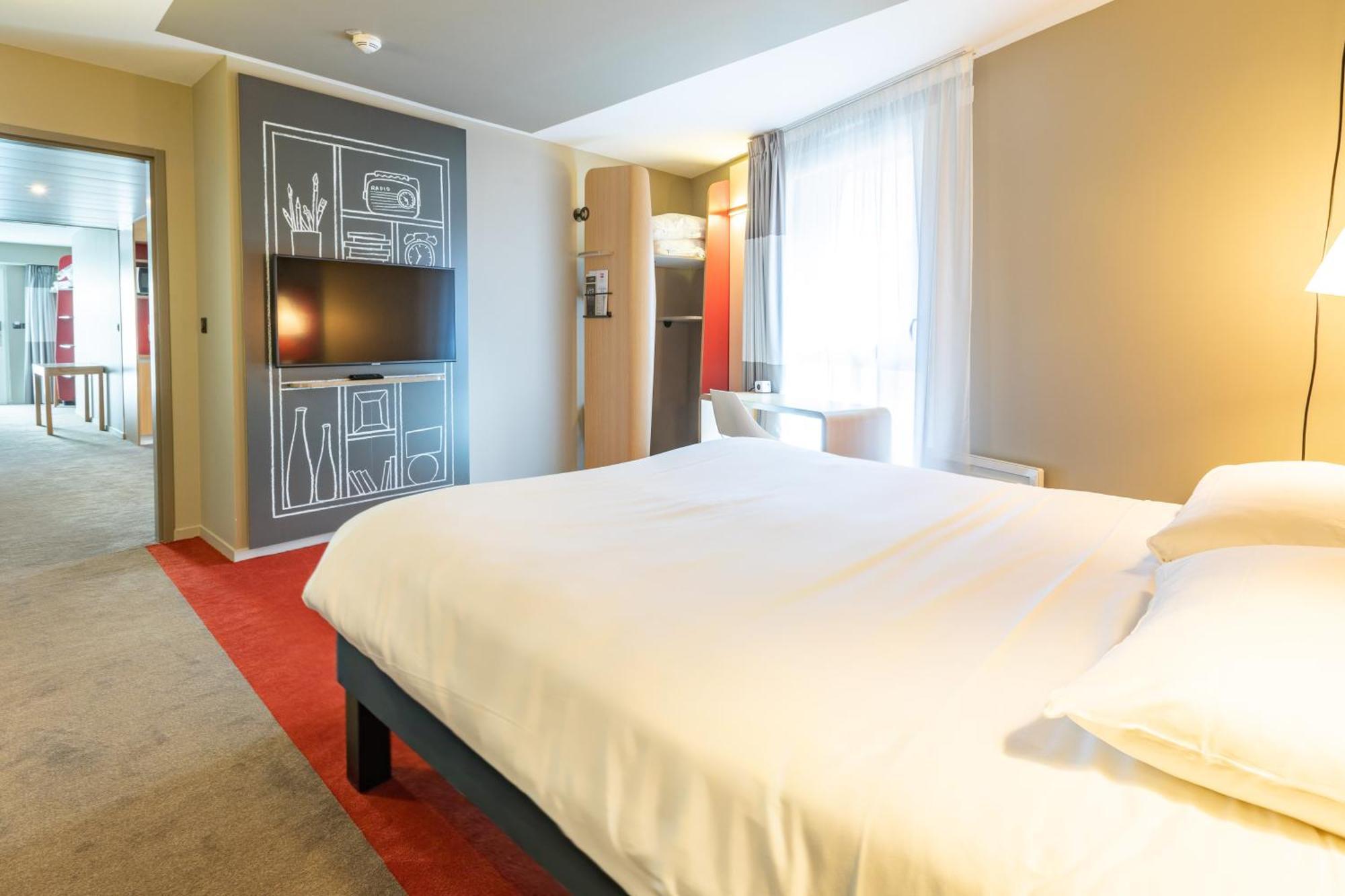 Ibis Saint Malo Plage Bagian luar foto